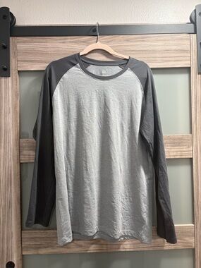 Men's Two-Tone Long Sleeve Raglan Shirt - Light Gray and Dark Gray